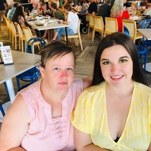 Meet your Posher, Leanne